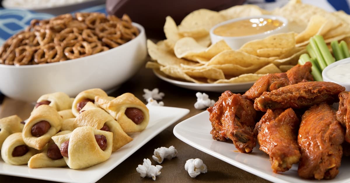 7 easy hacks to stop snacking in between meals